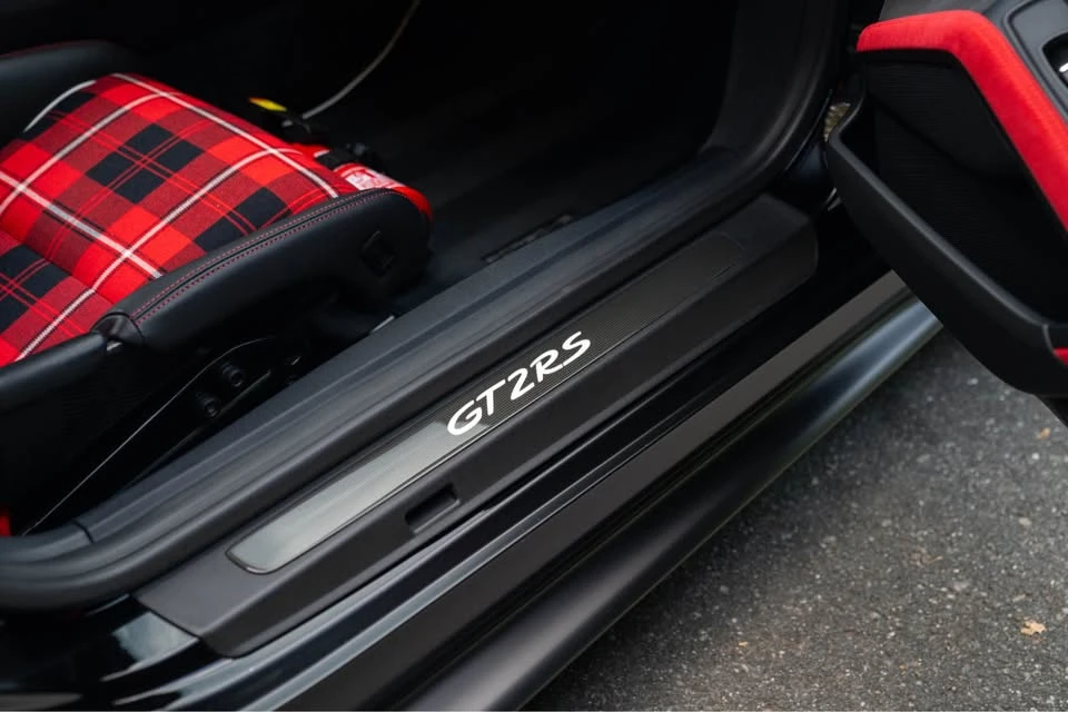 2018 Porsche 991 GT2 RS - Image 17 of 20