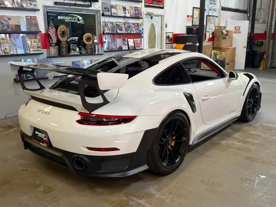 2018 Porsche 991 GT2 RS - Image 5 of 10