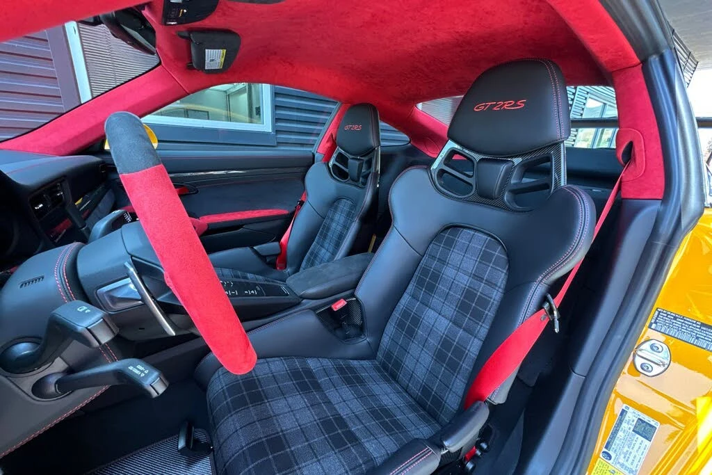 2018 Porsche 991 GT2 RS - Image 5 of 31