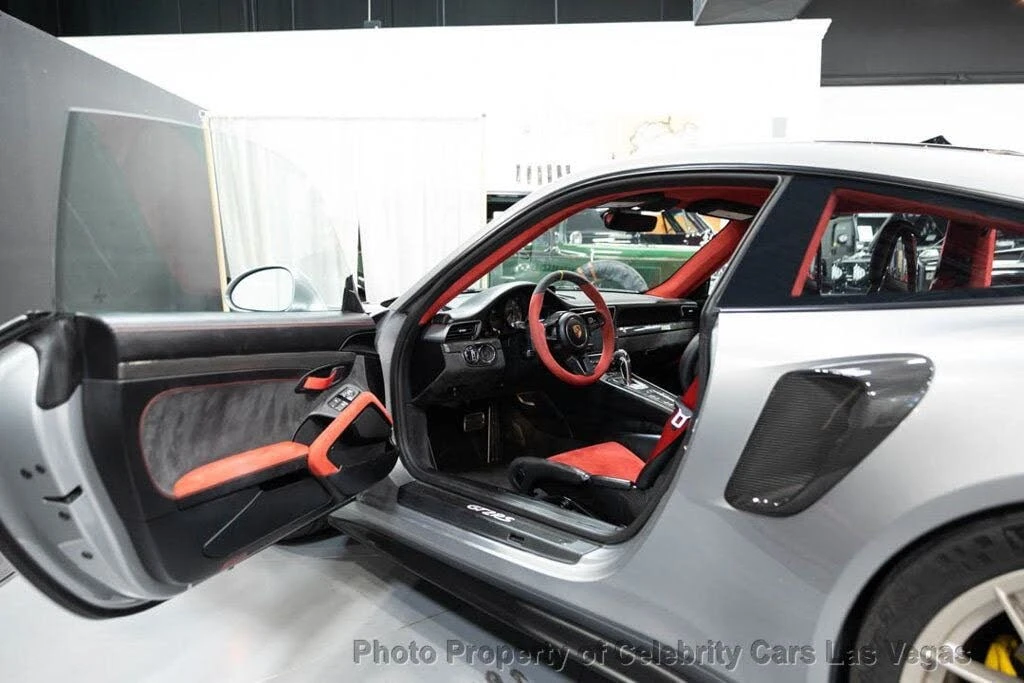 2018 Porsche 991 GT2 RS - Image 27 of 31