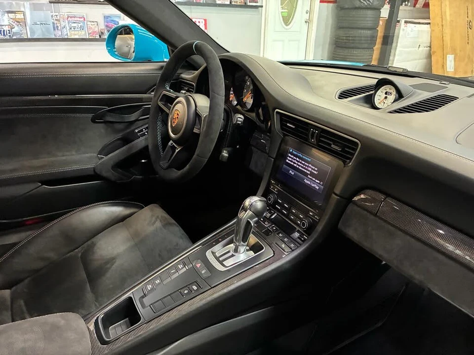 2018 Porsche 991 GT2 RS - Image 28 of 31