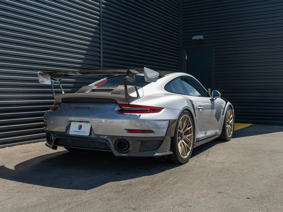 2018 Porsche 991 GT2 RS - Image 9 of 31