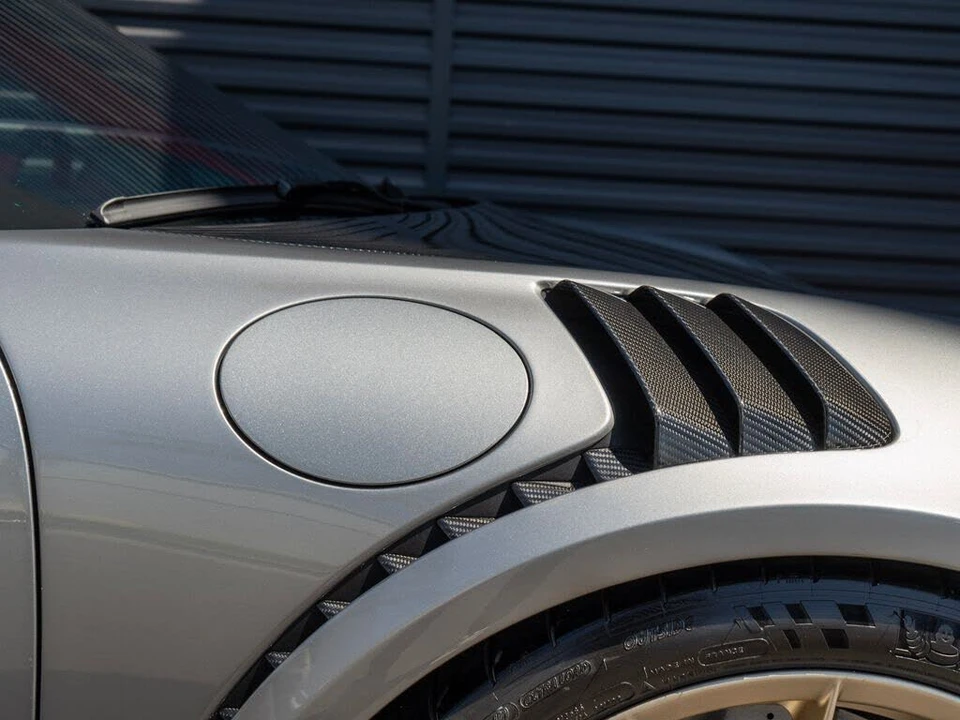 2018 Porsche 991 GT2 RS - Image 17 of 31