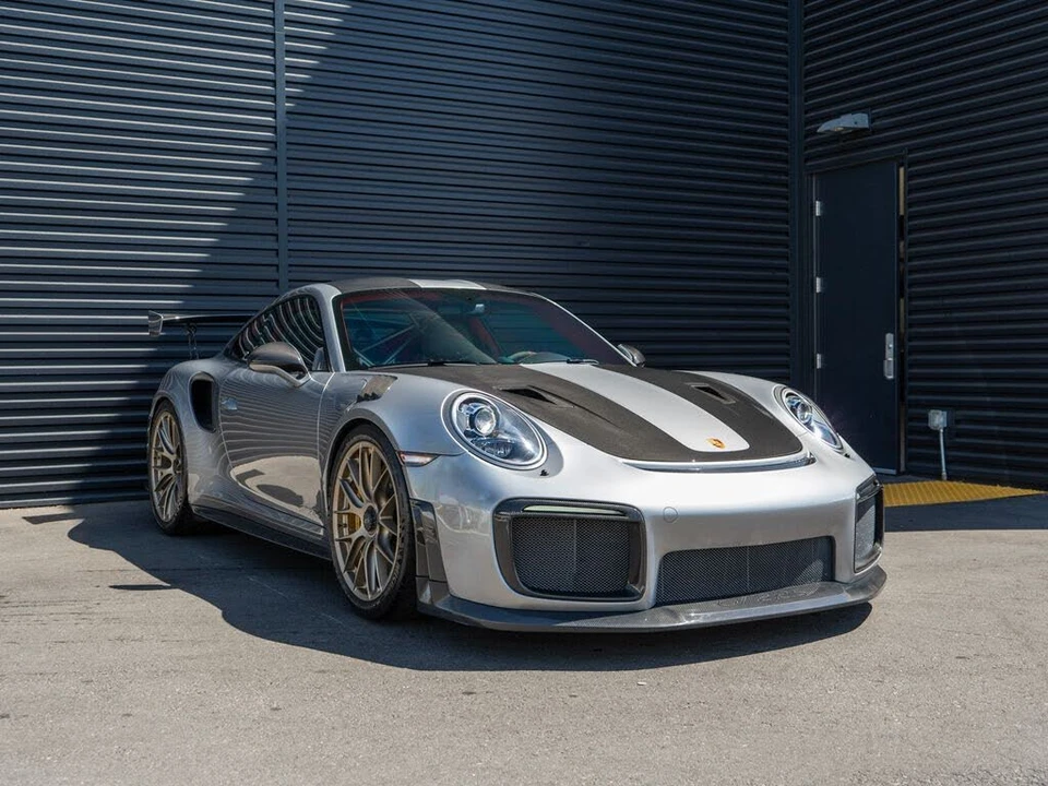 2018 Porsche 991 GT2 RS - Image 7 of 31