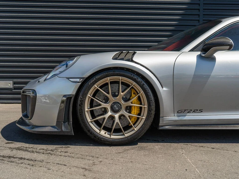 2018 Porsche 991 GT2 RS - Image 12 of 31