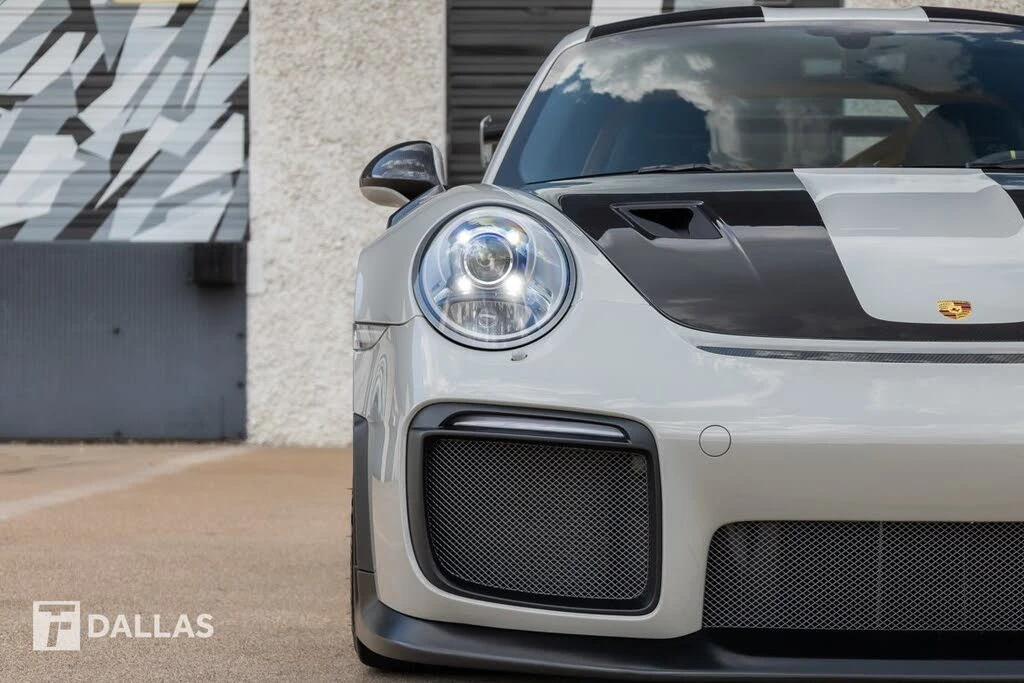 2018 Porsche 991 GT2 RS - Image 5 of 31