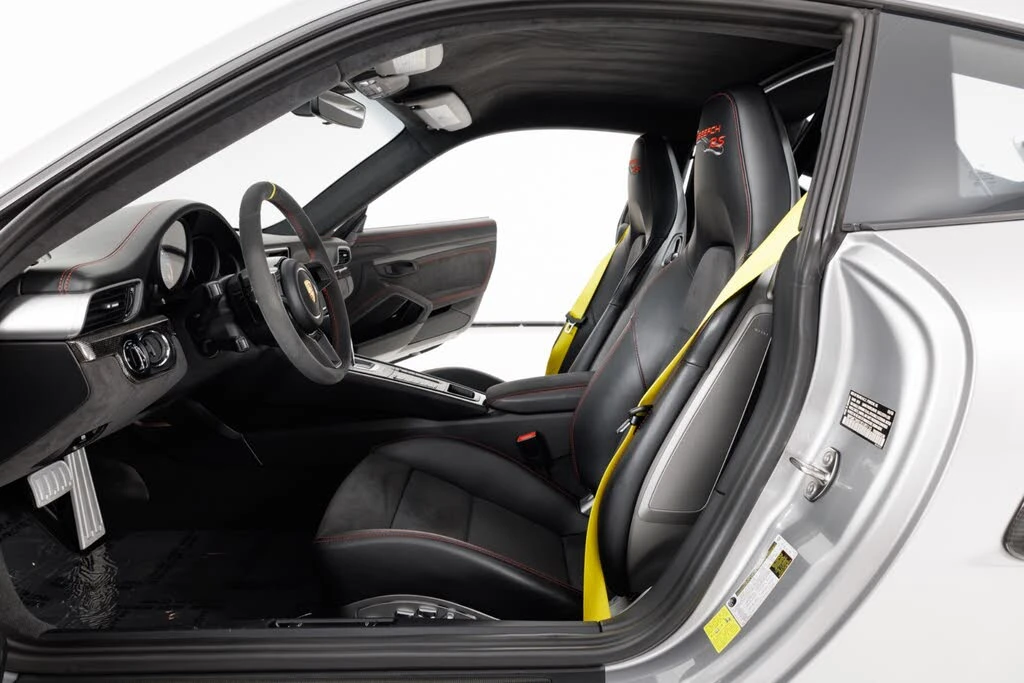 2018 Porsche 991 GT2 RS - Image 15 of 31
