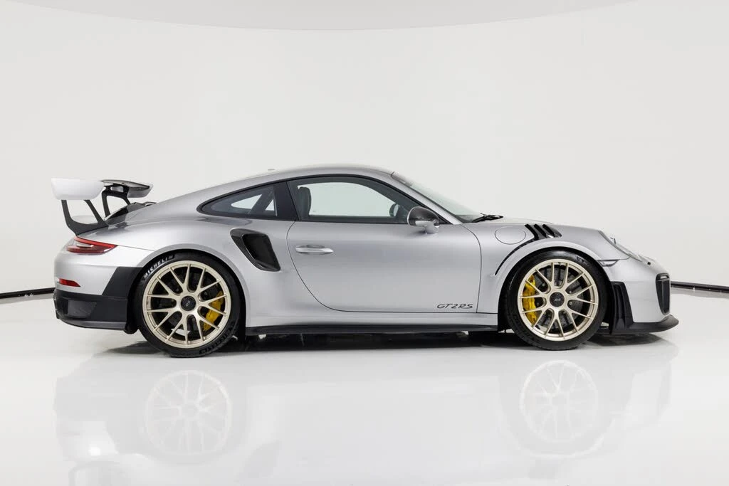 2018 Porsche 991 GT2 RS - Image 2 of 31