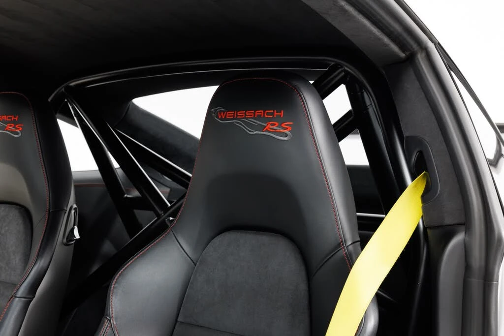 2018 Porsche 991 GT2 RS - Image 17 of 31