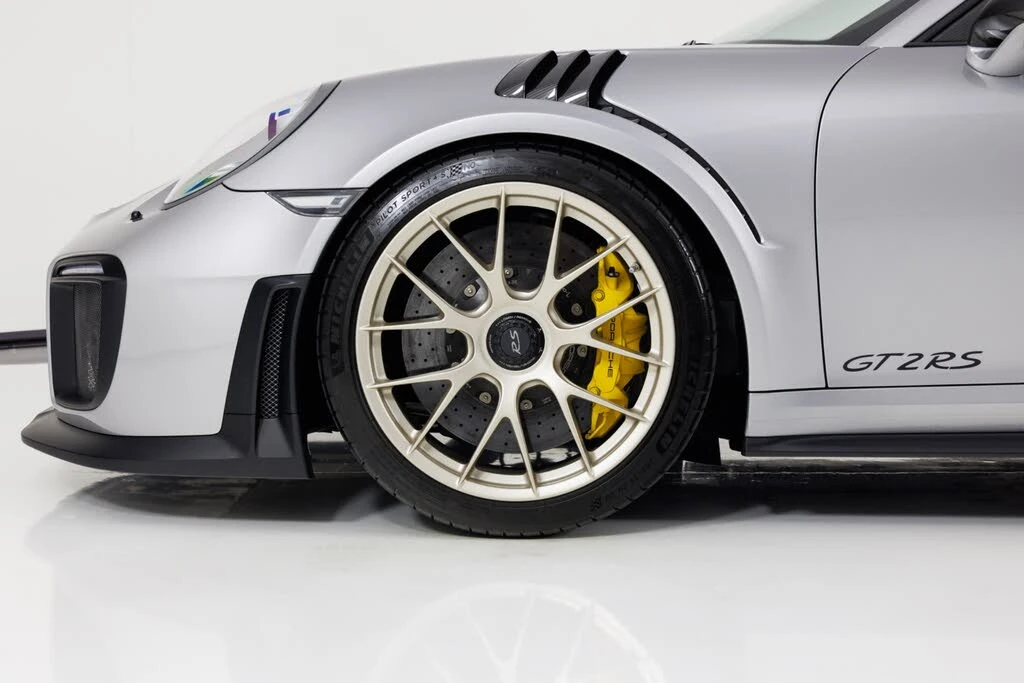 2018 Porsche 991 GT2 RS - Image 9 of 31