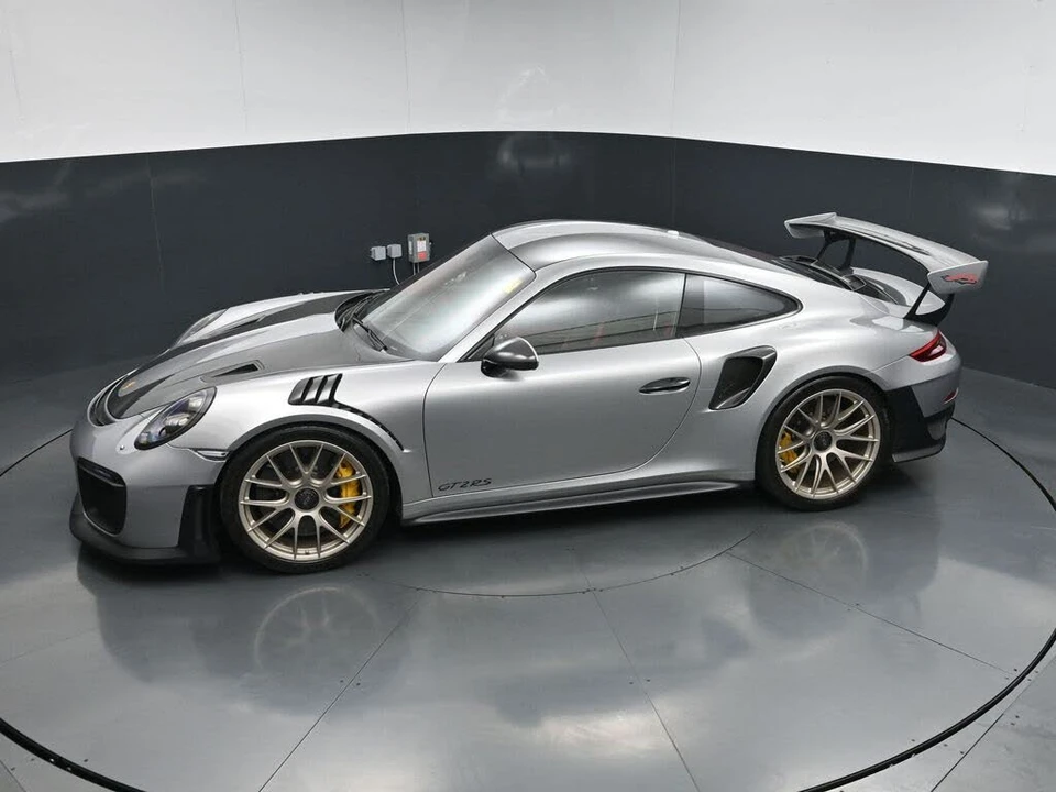 2018 Porsche 991 GT2 RS - Image 15 of 31