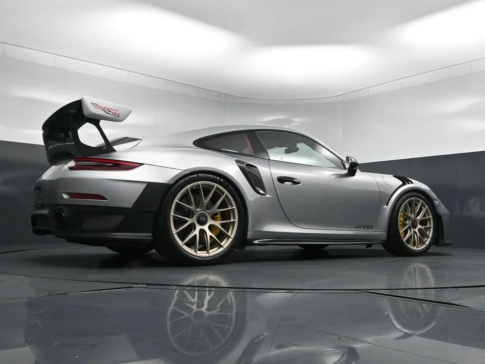 2018 Porsche 991 GT2 RS - Image 26 of 31