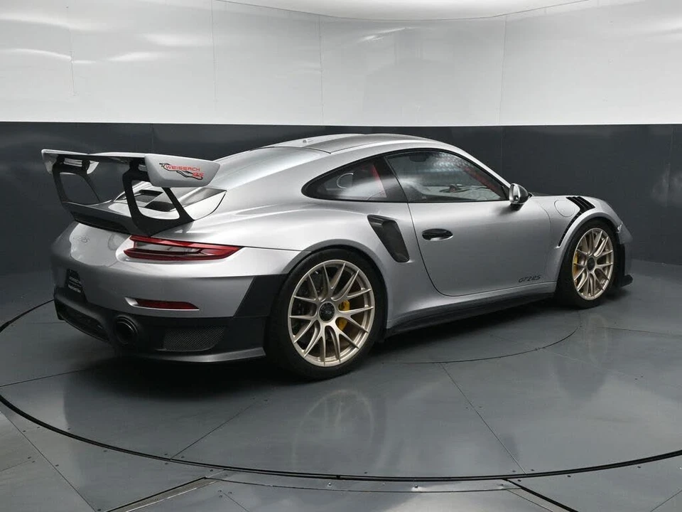 2018 Porsche 991 GT2 RS - Image 10 of 31