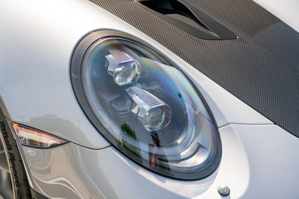 2018 Porsche 991 GT2 RS - Image 10 of 31
