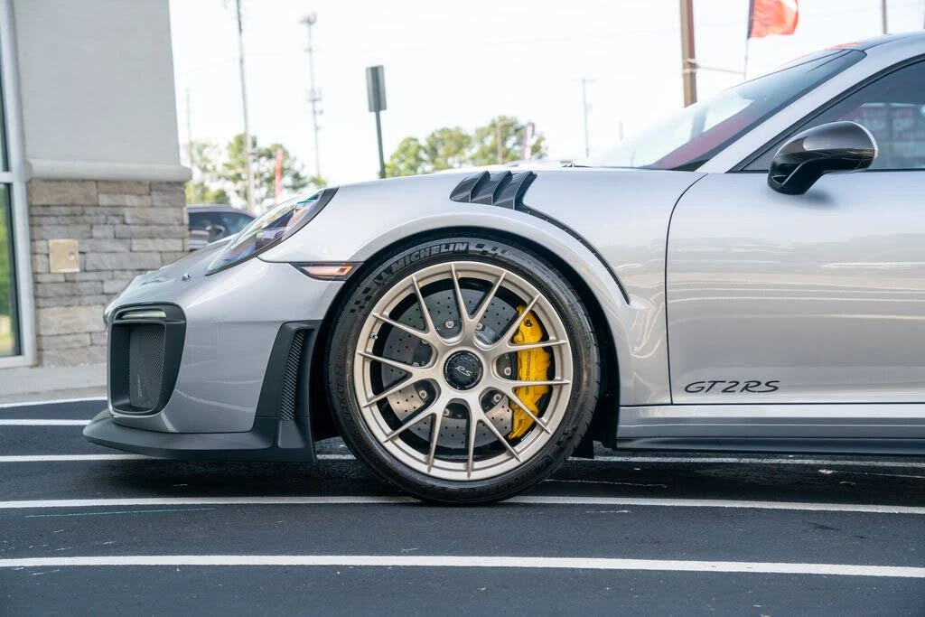 2018 Porsche 991 GT2 RS - Image 27 of 31