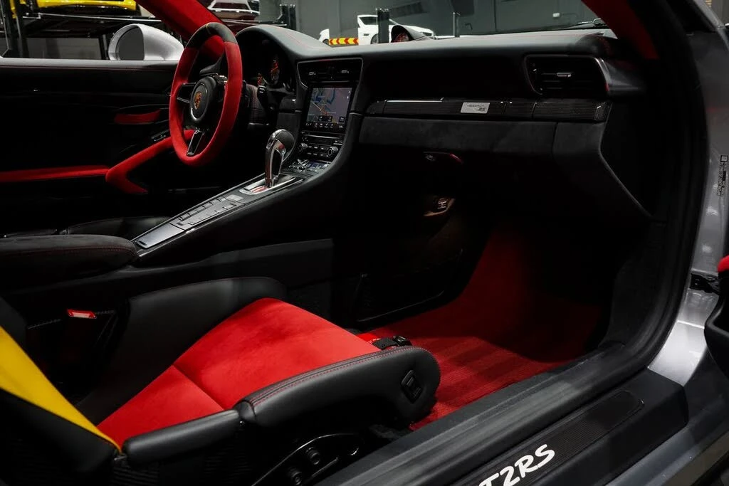 2018 Porsche 991 GT2 RS - Image 30 of 31