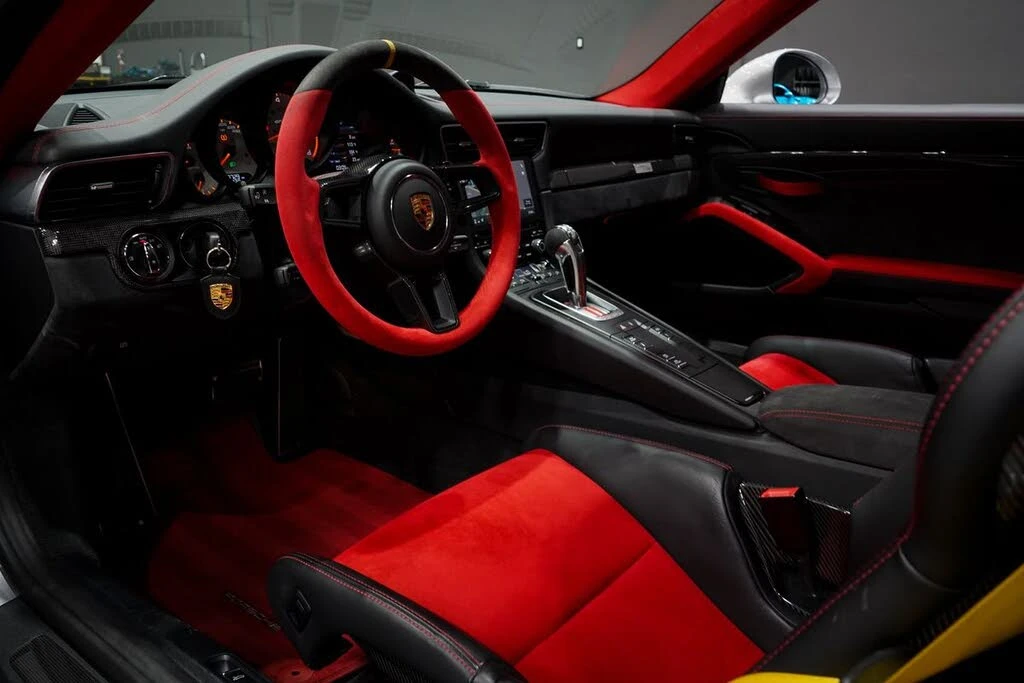 2018 Porsche 991 GT2 RS - Image 27 of 31