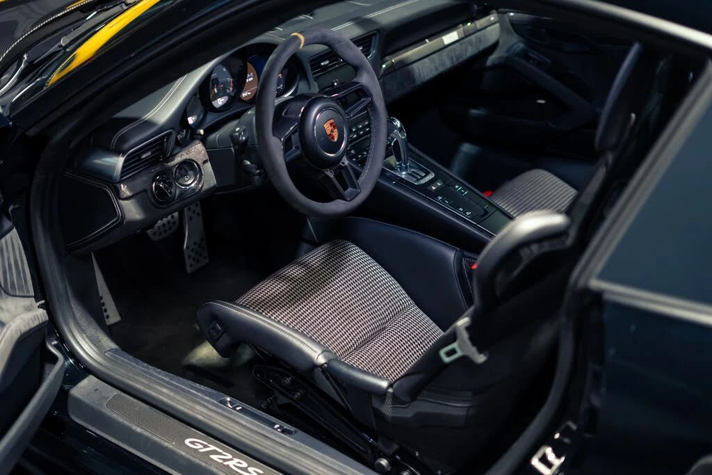 2018 Porsche 991 GT2 RS - Image 15 of 31