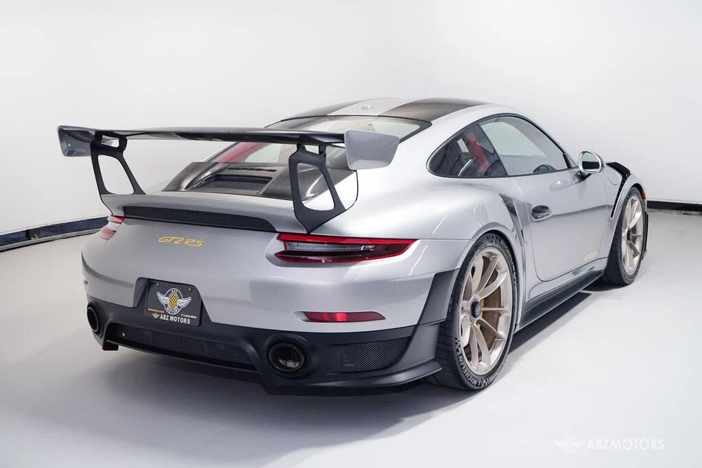 2018 Porsche 991 GT2 RS - Image 6 of 31
