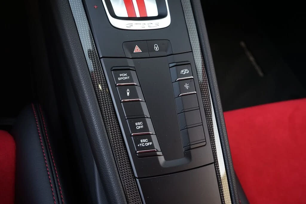 2018 Porsche 991 GT2 RS - Image 27 of 31