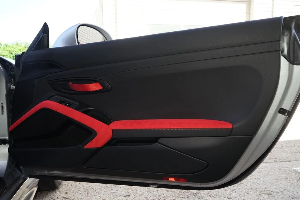 2018 Porsche 991 GT2 RS - Image 31 of 31