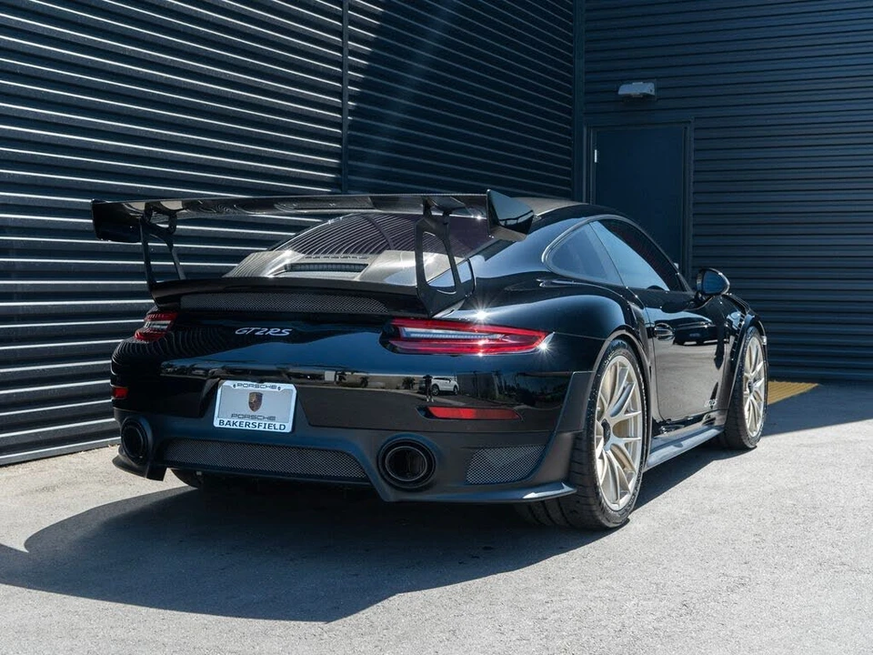 2018 Porsche 991 GT2 RS - Image 9 of 31
