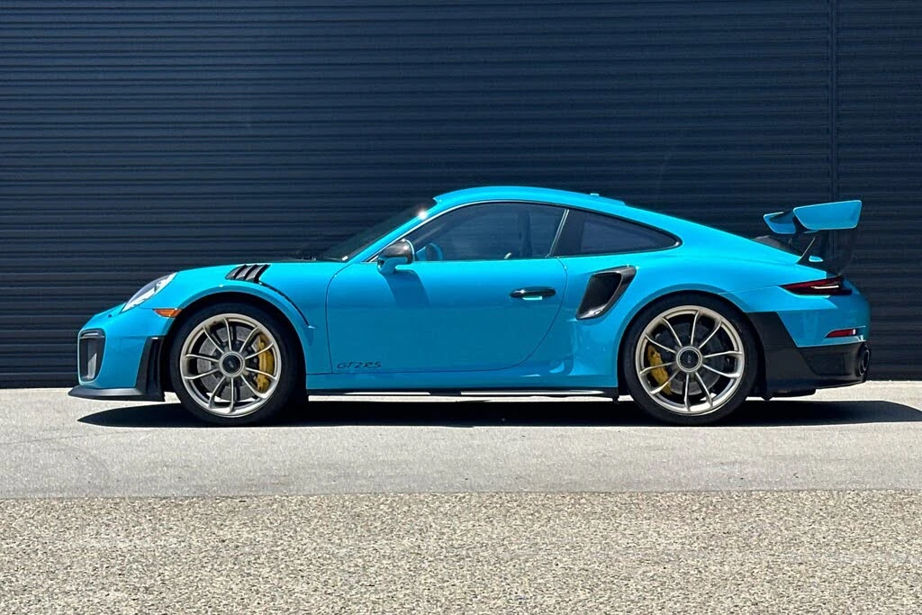 2018 Porsche 991 GT2 RS - Image 2 of 31