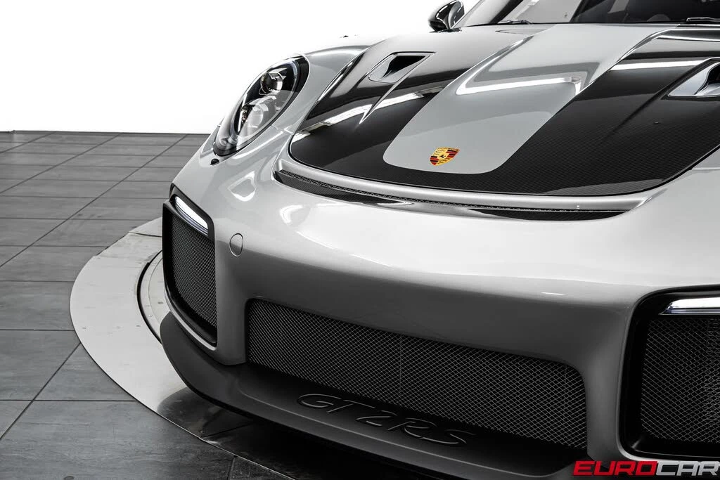 2018 Porsche 991 GT2 RS - Image 10 of 31