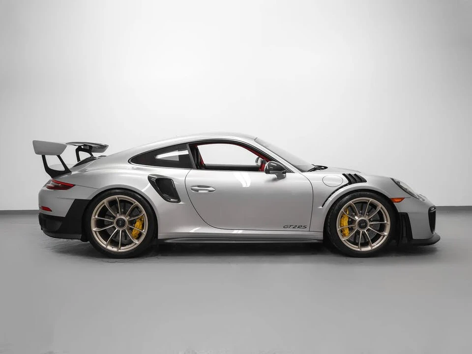 2018 Porsche 991 GT2 RS - Image 13 of 31