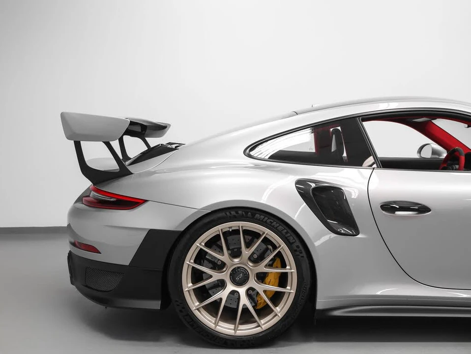2018 Porsche 991 GT2 RS - Image 15 of 31