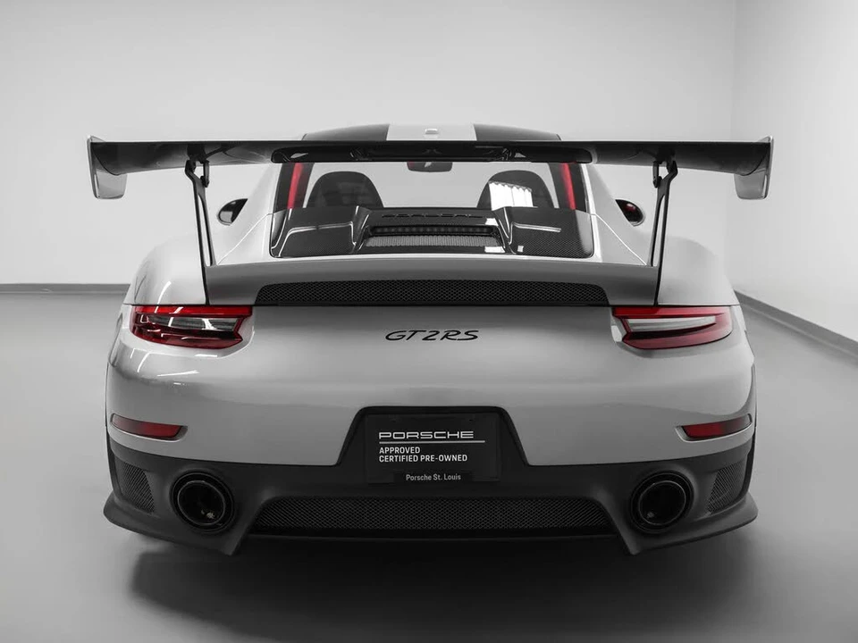 2018 Porsche 991 GT2 RS - Image 11 of 31