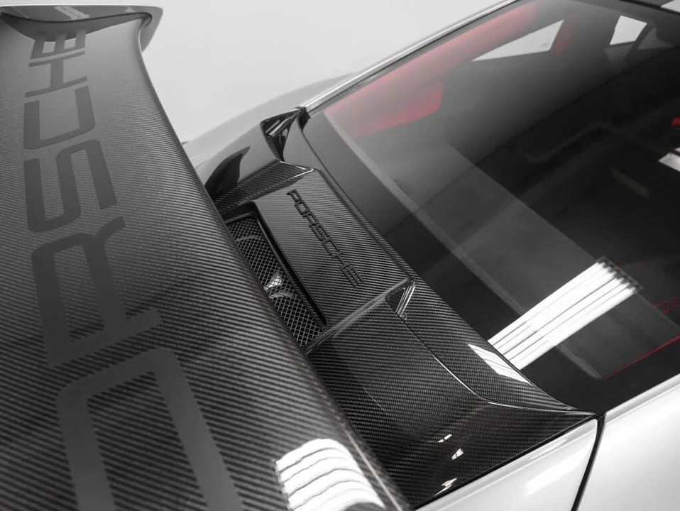 2018 Porsche 991 GT2 RS - Image 19 of 31