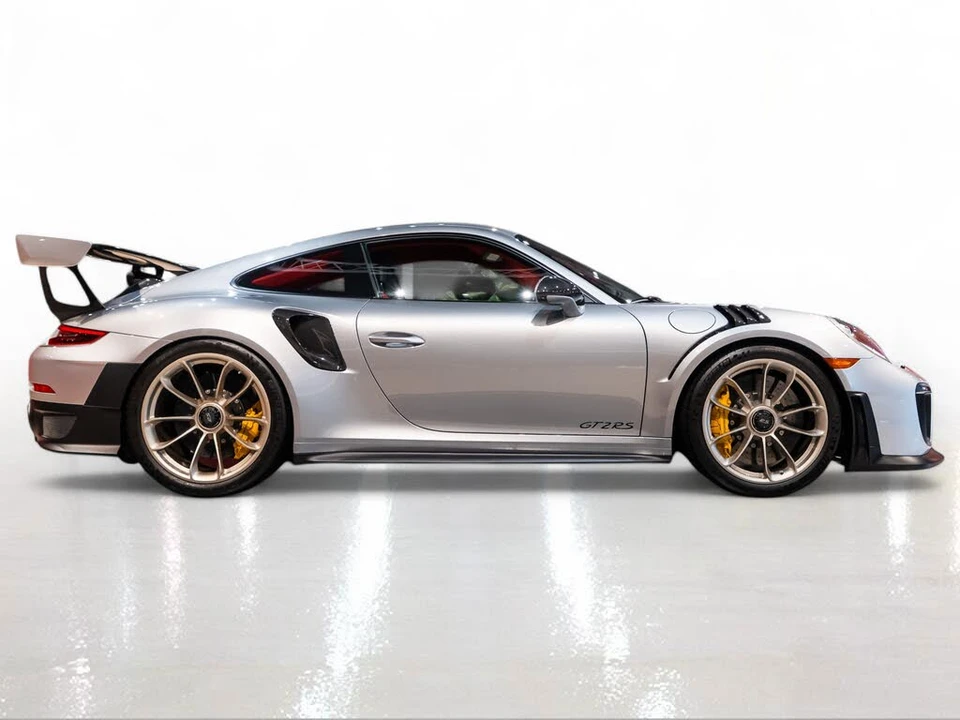 2018 Porsche 991 GT2 RS - Image 9 of 31
