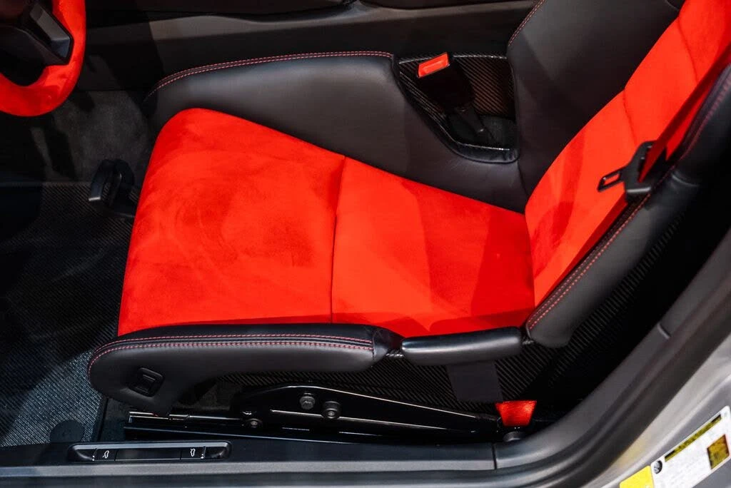 2018 Porsche 991 GT2 RS - Image 26 of 31