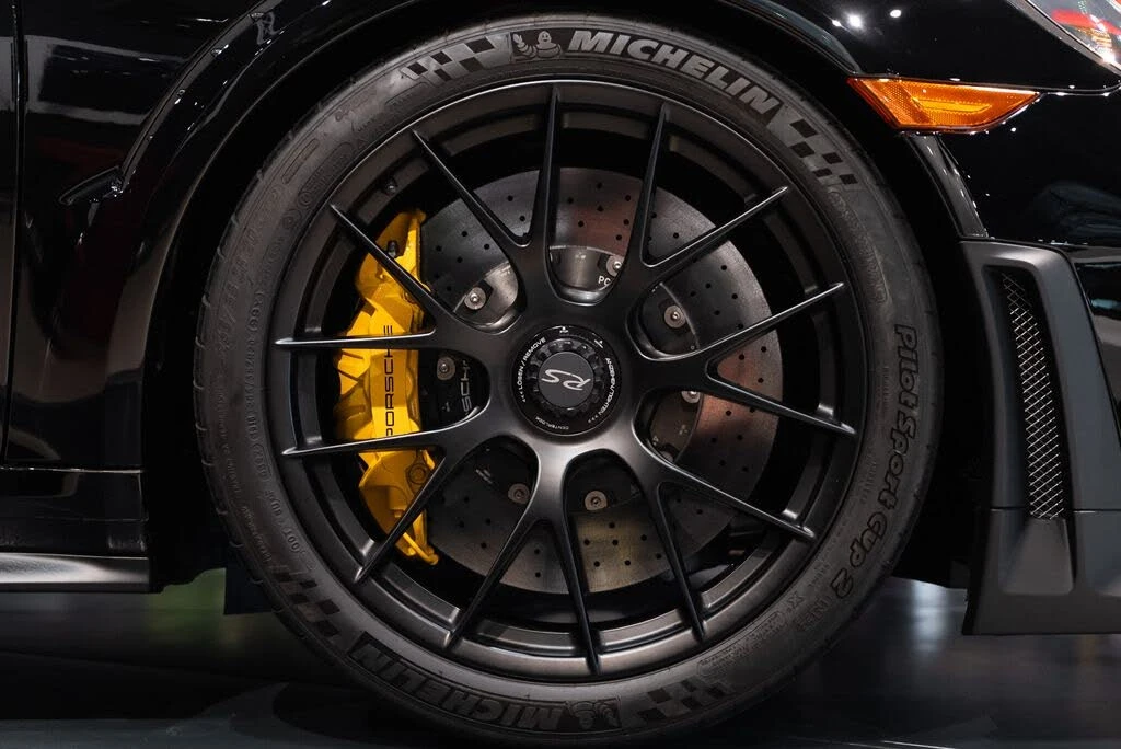 2018 Porsche 991 GT2 RS - Image 17 of 31