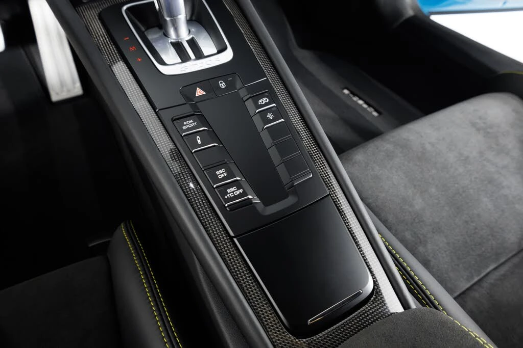 2018 Porsche 991 GT2 RS - Image 24 of 31