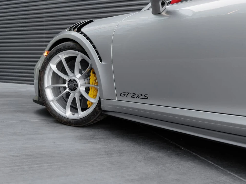 2018 Porsche 991 GT2 RS - Image 13 of 31