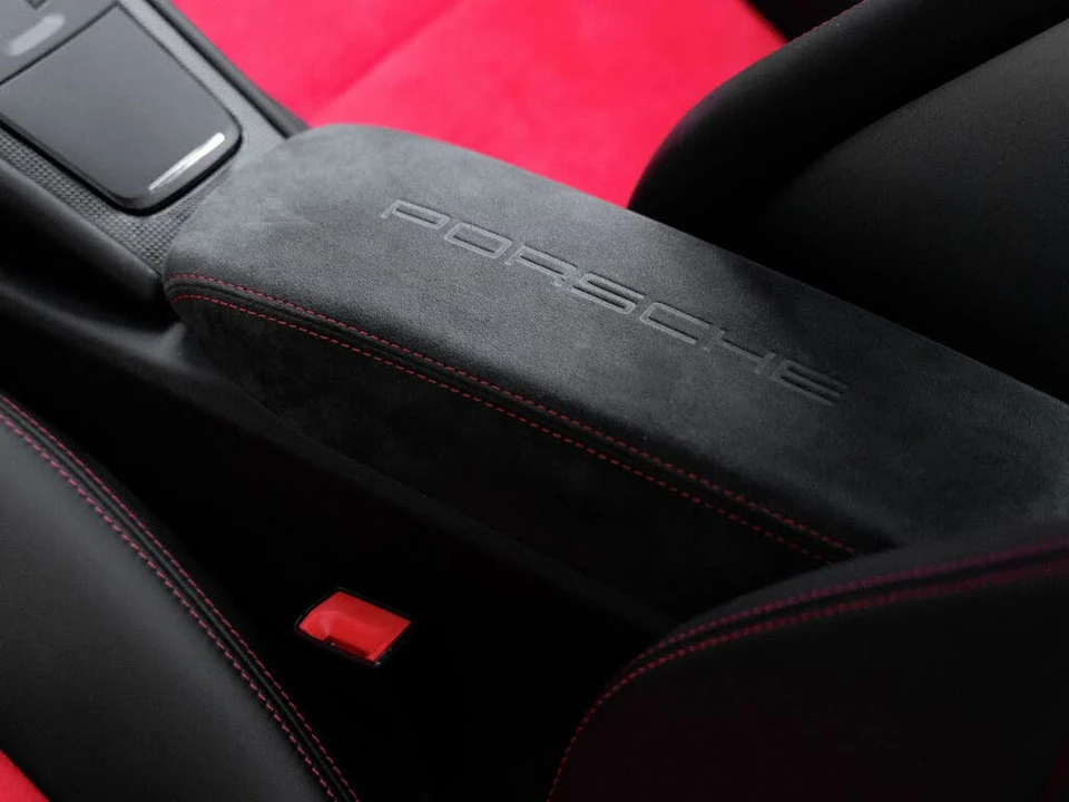 2018 Porsche 991 GT2 RS - Image 29 of 31