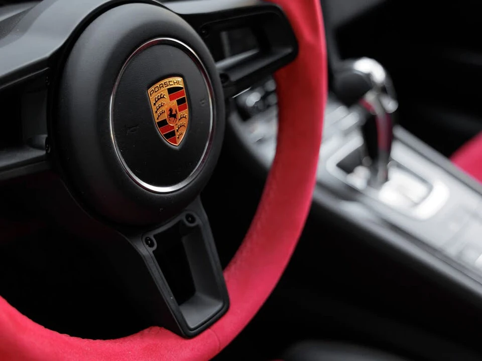 2018 Porsche 991 GT2 RS - Image 24 of 31