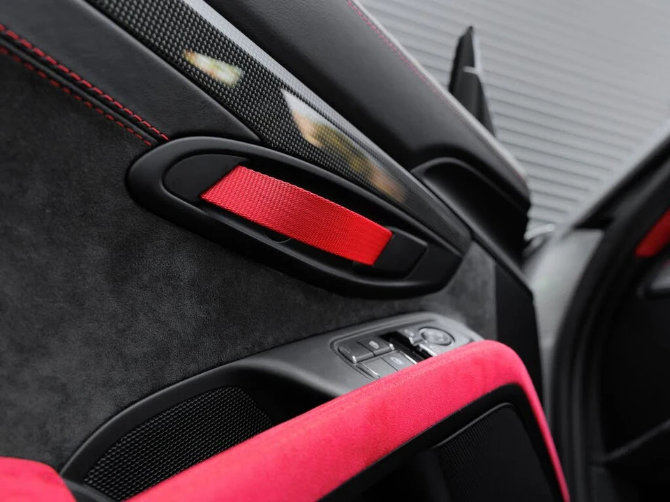 2018 Porsche 991 GT2 RS - Image 16 of 31