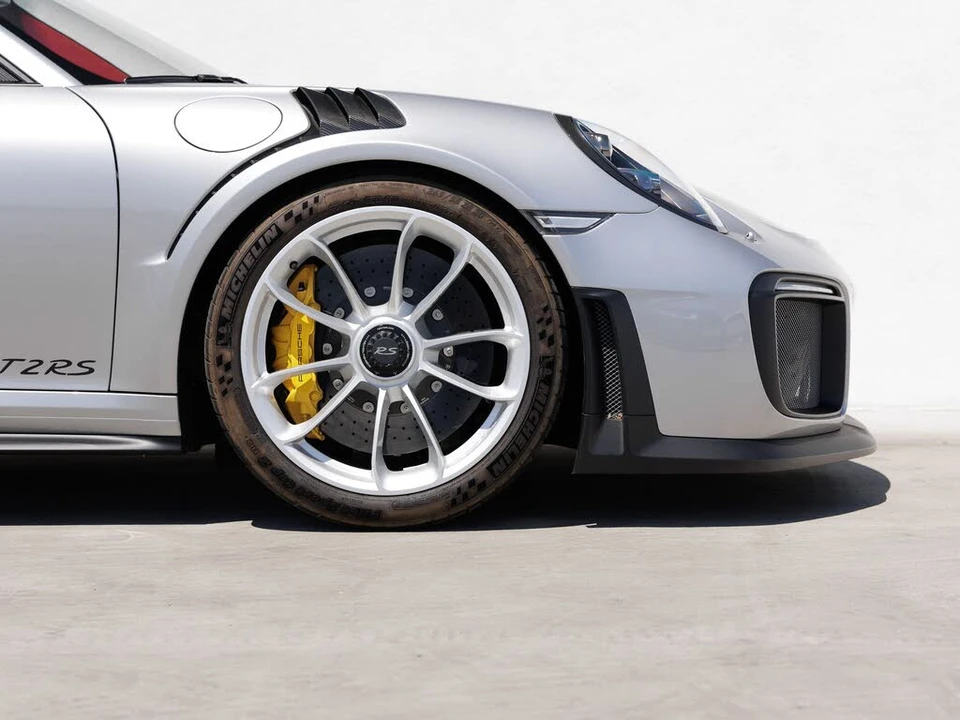 2018 Porsche 991 GT2 RS - Image 11 of 31