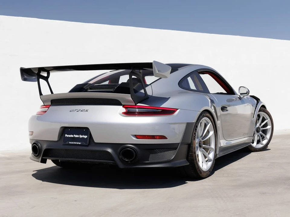 2018 Porsche 991 GT2 RS - Image 7 of 31