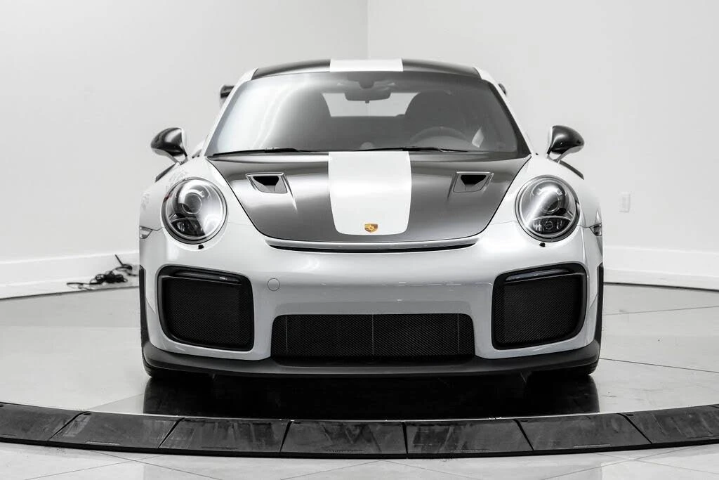 2018 Porsche 991 GT2 RS - Image 2 of 31