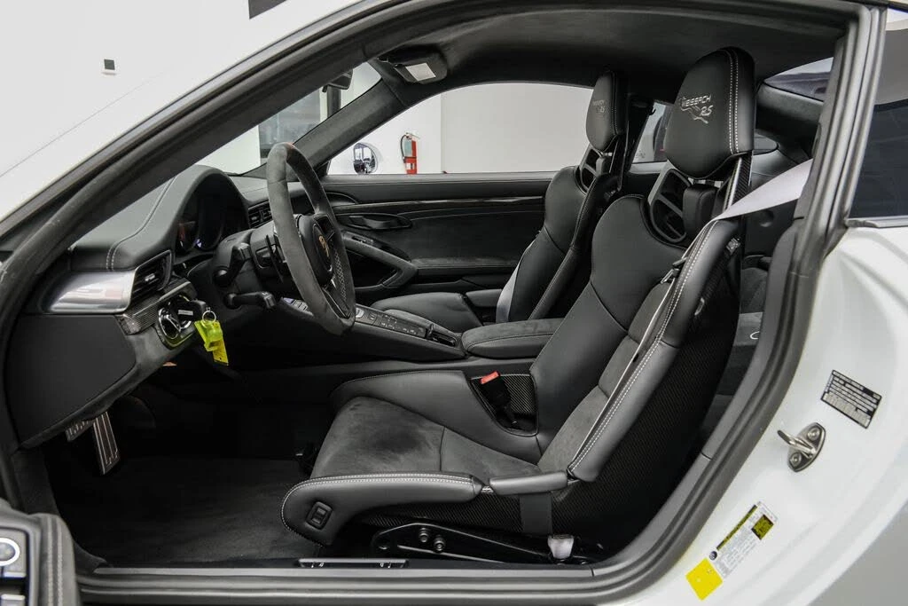 2018 Porsche 991 GT2 RS - Image 8 of 31