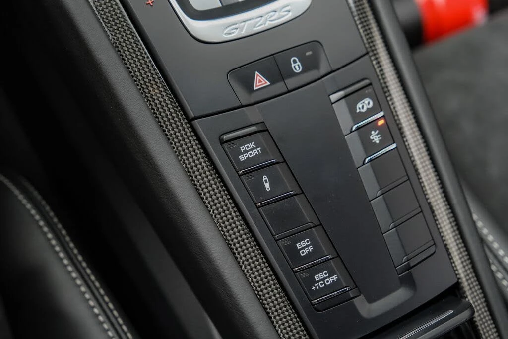 2018 Porsche 991 GT2 RS - Image 25 of 31