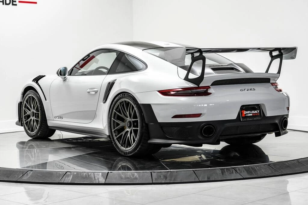 2018 Porsche 991 GT2 RS - Image 11 of 31