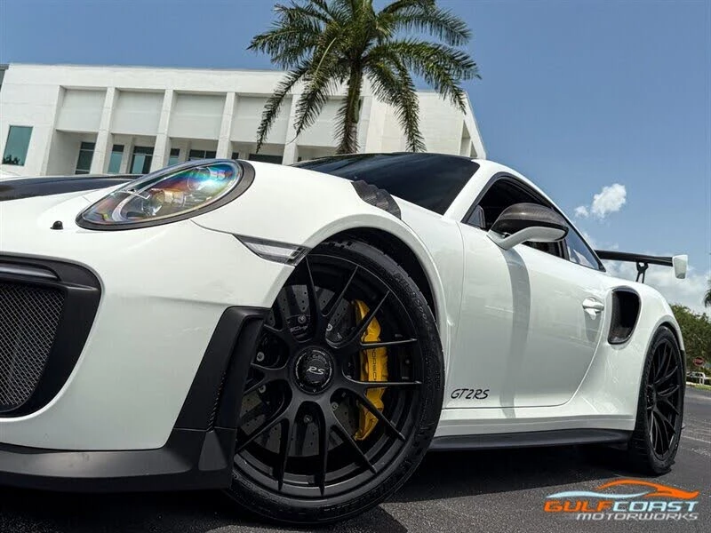 2018 Porsche 991 GT2 RS - Image 11 of 31