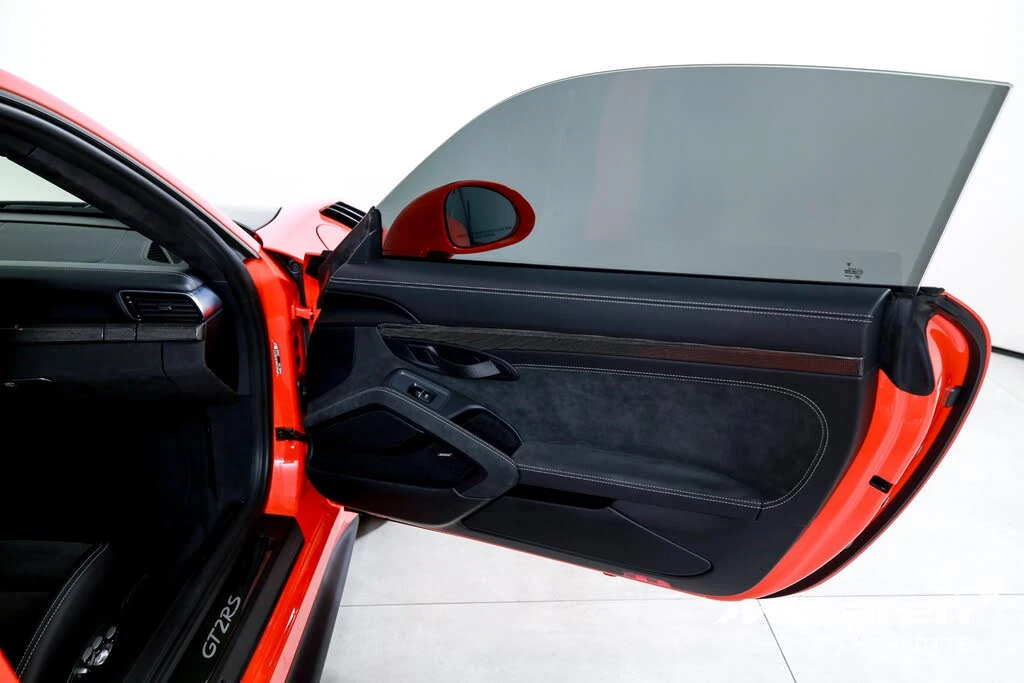 2018 Porsche 991 GT2 RS - Image 18 of 31