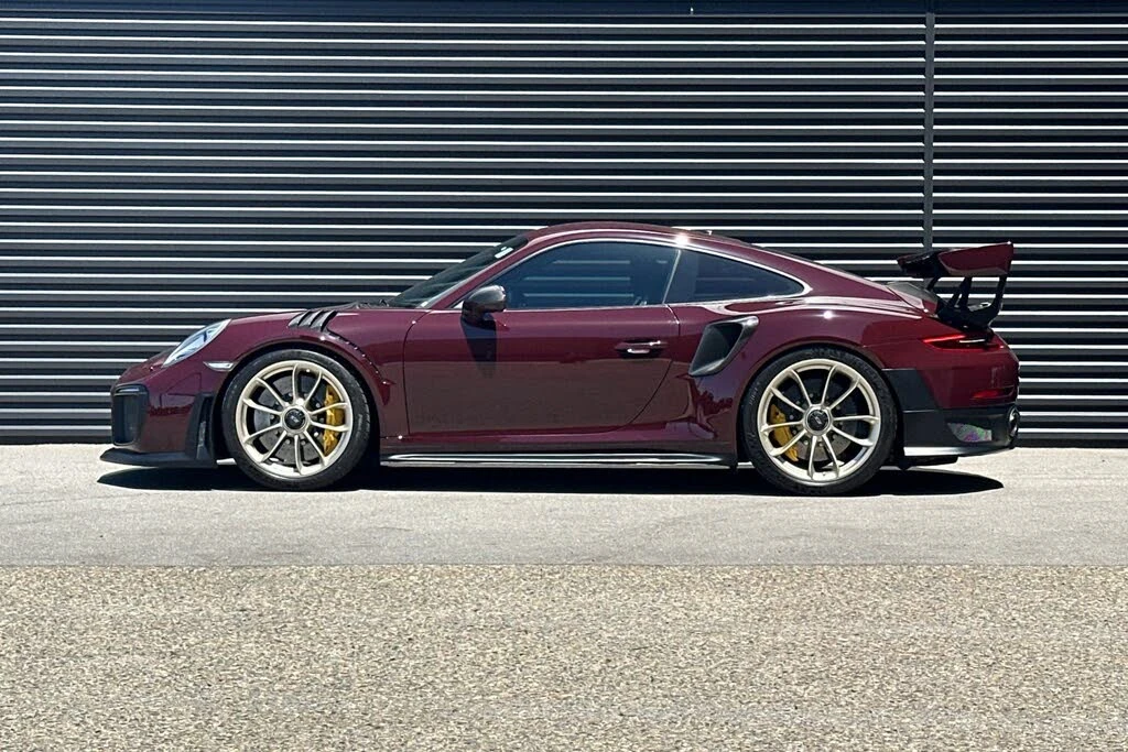 2018 Porsche 991 GT2 RS - Image 2 of 31