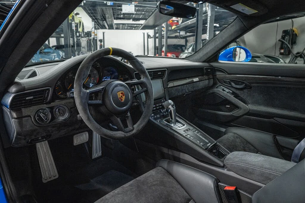 2018 Porsche 991 GT2 RS - Image 12 of 31